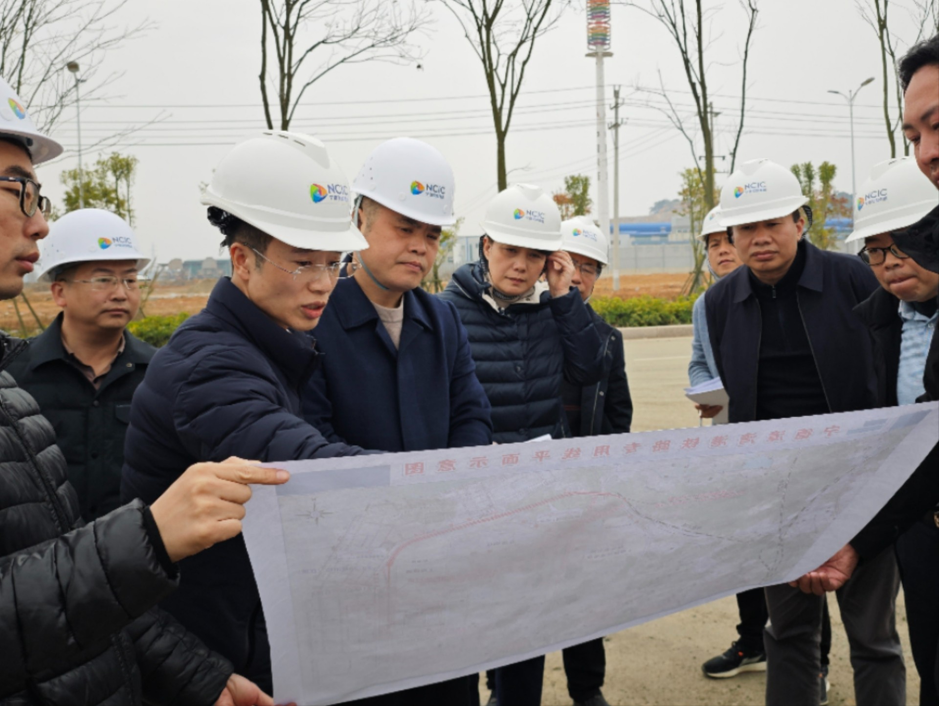 2024-2-29市交投集團(tuán)領(lǐng)導(dǎo)深入市交投物流集團(tuán)項(xiàng)目一線調(diào)研，章佳琦拍攝2.jpg
