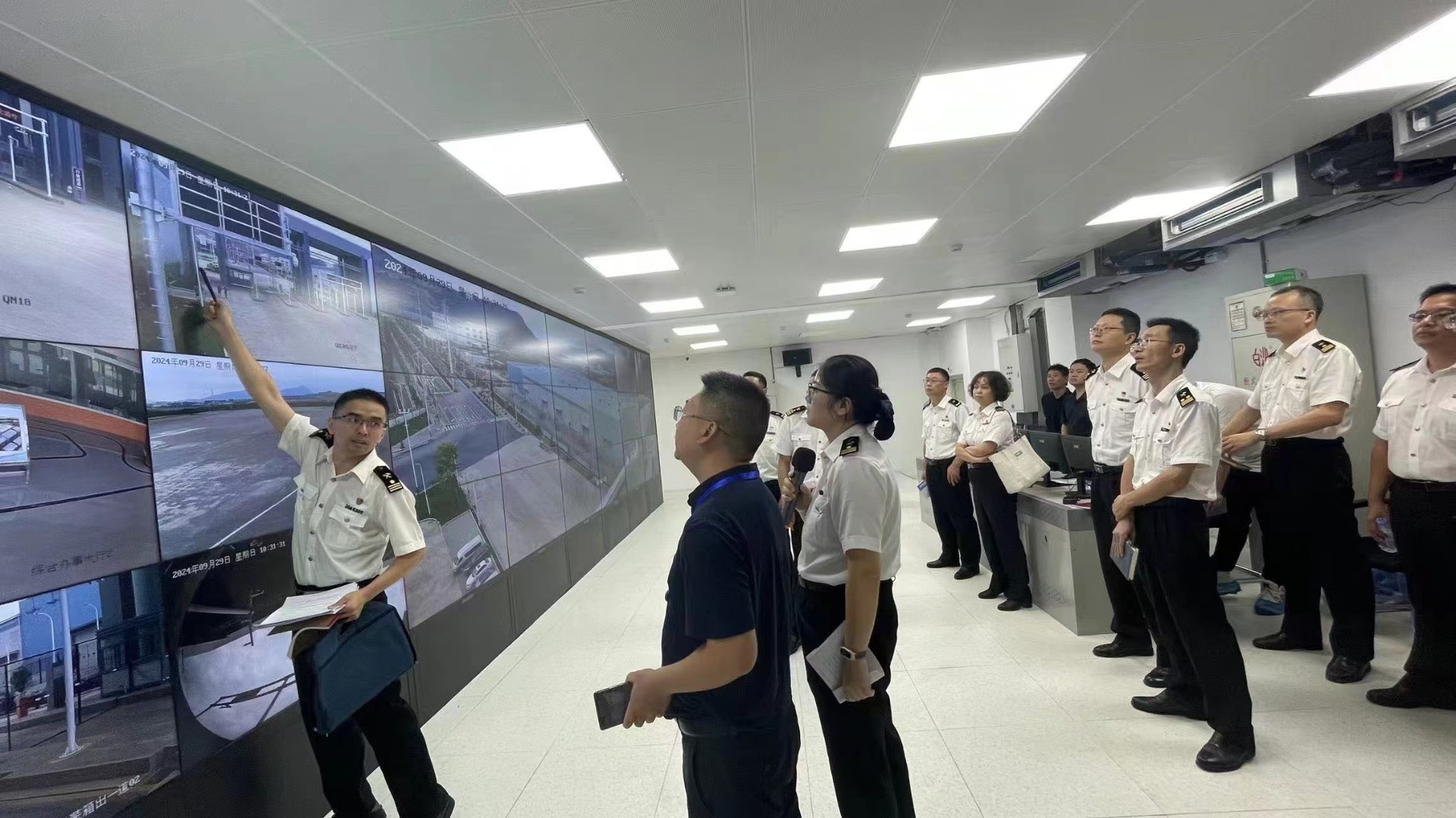 福州海關相關領導深入寧德保稅物流中心（B保）項目調研，蔡慧銘拍攝3.jpg